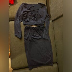 SHEIN Drop Shoulder Crop
Top & Skirt